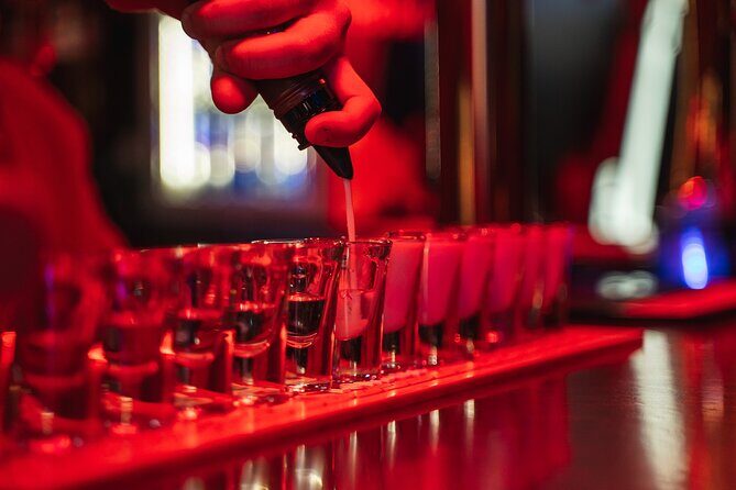 Rome Bar Crawl: Interactive Night Tour with Games and Karaoke - Logistics that actually matter: time, route, and group size