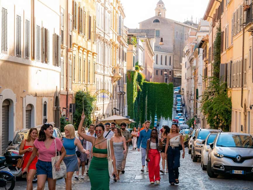 Rome: Bar Crawl with Local Guide & Drinks - Meeting People Fast: The Guide’s Job Is More Than Talking