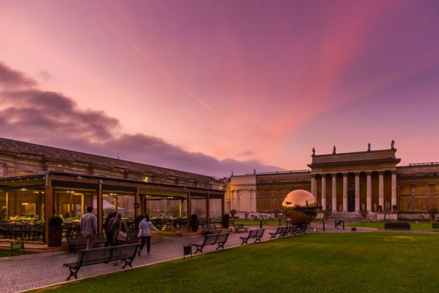 Rome: Breakfast & Tour of Vatican Museums & Sistine Chapel - Courtyard Pigna Breakfast: Start Calm Before the Vatican Storm