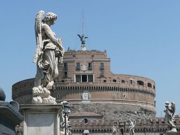 Rome by Night Walking Tour - Legends & Criminal Stories - Key highlights at a glance