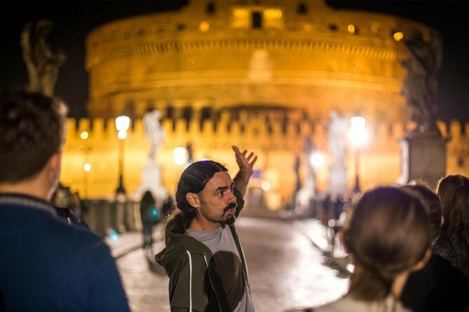 Rome by Night Walking Tour - Legends & Criminal Stories - Stop-by-stop: what you’ll hear at night