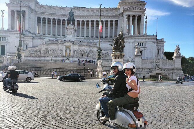 Rome by Vespa: Classic Rome Tour with Pick up - Campo de’ Fiori Market Ride and Palatine Hill Finale