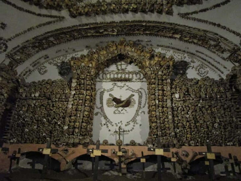 Rome: Capuchin Crypts Skip-the-Line Ticket and Tour - Crypt of the Three Skeletons: the only complete skeleton room