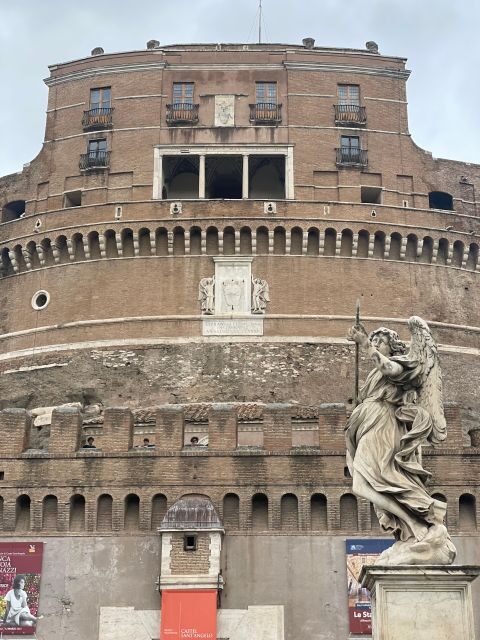 Rome: Castel Sant’Angelo Skip-the-Line Ticket & Audio Guide - Hadrian’s Tomb and the Papal corridors: what you’re actually walking through
