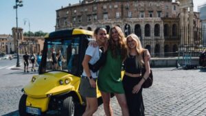 Rome: City Highlights Golf Cart Tour with Local Guide - Meeting at Via Monterone 19 and How the Small-Group Setup Feels