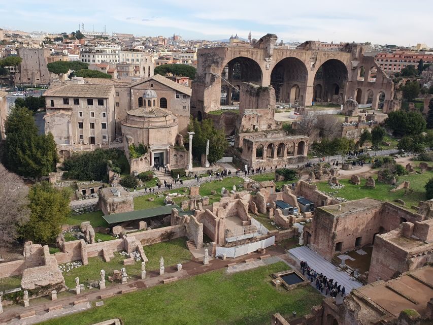 Rome: Colosseum Arena Floor, Roman Forum & Palatine Tour - Gladiators Entrance and the Arena Floor Moment