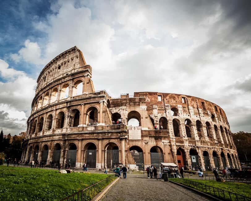 Rome: Colosseum Arena Floor, Roman Forum & Palatine Tour - Quick Photo Stops That Help You Read the Roman Landscape