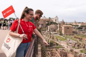 Rome: Colosseum, Forum, and Palatine Tour - Meeting at Piazza del Colosseo and getting through the first bottleneck