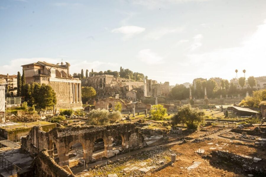 Rome: Colosseum, Forum, Palatine Hill Entry & Audioguide App - Getting In Fast: Timed Colosseum Entry and Where to Go