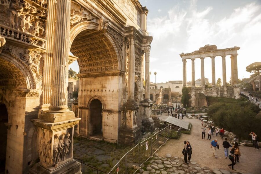 Rome: Colosseum, Forum, Palatine Hill Entry & Audioguide App - Audio Guide App on Your Phone: Languages, Download, and Listening Tips
