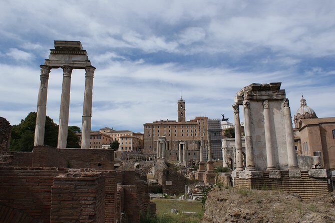 Rome: Colosseum, Roman Forum and Palatine Hill Private Tour - Entering the Colosseum: timing, security, and why the stories matter