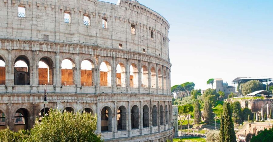 Rome: Colosseum, Roman Forum & Palatine Hill Tour - Security and skip-the-line: what to expect on a crowded day