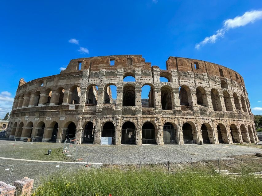 Rome: Colosseum Tour with Access to the Gladiator Arena - Where the tour starts (and why it matters)