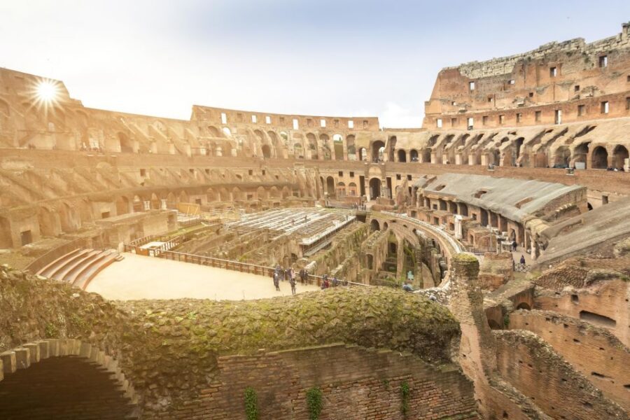 Rome: Colosseum Underground, Arena & Forum Tour - Meeting at Colosseo Metro: Finding the green kiosk on time