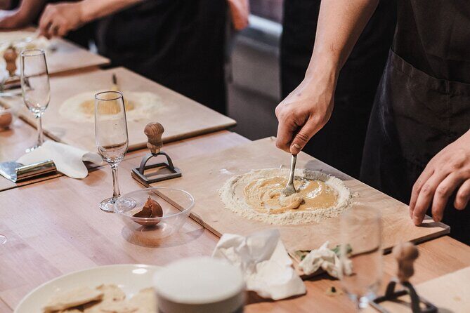 Rome Cooking Class: Make Pasta, Dine & Drink Wine With Local Chef - The Main Event: Hand-Made Fettuccine and Ravioli With a Local Chef