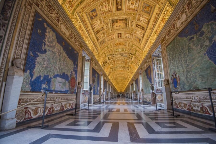 Rome: Early-Entry Vatican Museums & Sistine Chapel Tour - Vatican Museums: a guided overview that saves you from aimless wandering