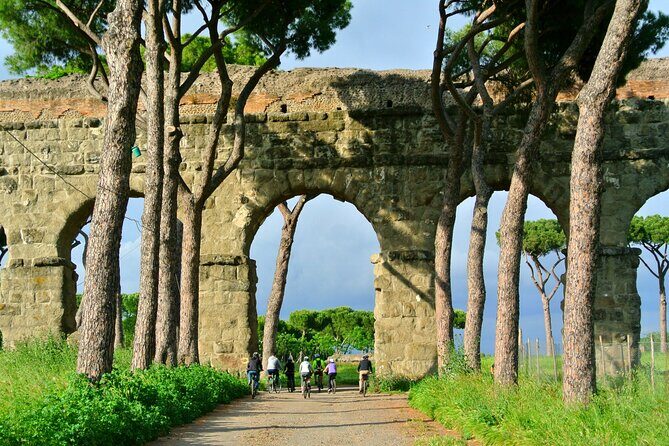 Rome EBike Tour: Appian Way, Catacombs & Roman Aqueducts - Why the Appian Way on an e-bike beats a bus or walking day