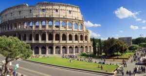 Rome: Exclusive Colosseum Underground and Roman Forum Tour - Small-group size in Rome: why it feels calmer