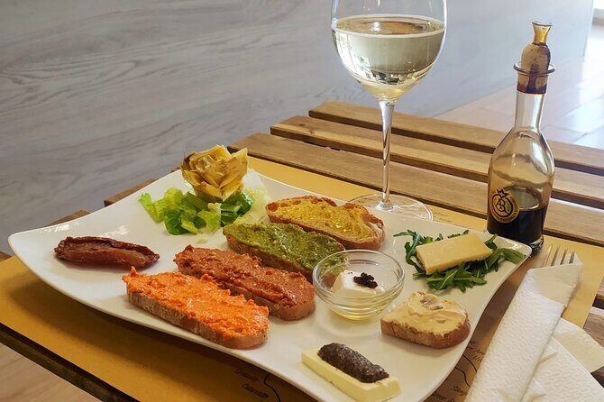 Rome Food Tour by the Vatican - Your Main Choice: 4 Hours With 5 Venues vs 90 Minutes of Wine Pairing