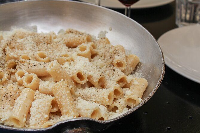 Rome Food Tour & Wine: Trastevere & Campo de' Fiori Like a Local - Dar Filettaro a Santa Barbara: crispy hake and local wine in an old-school setting