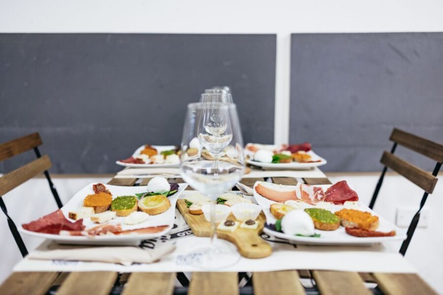 Rome: Food Tour with Unlimited Food and Barolo Wine - Unlimited Food and Wine: Fun, But Pace Yourself Like a Local