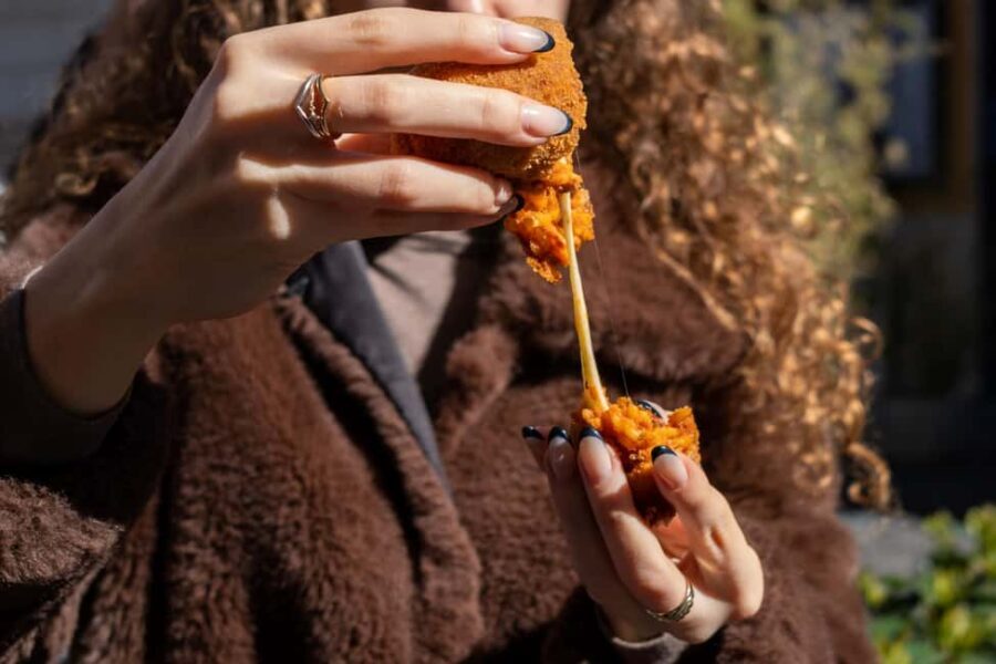 Rome: Guided Food Tour in Trastevere - Fiordiluna Gelato: The Sweet Stop That Actually Feels Like an Ending
