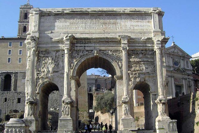 Rome: Guided Group Tour of Colosseum, Roman Forum & Palatine Hill - Palatine Hill: imperial homes and strong sightlines