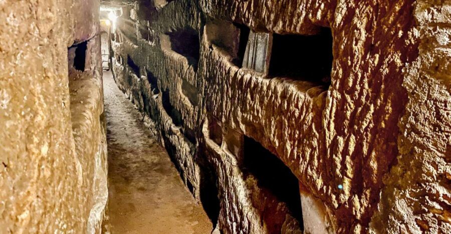 Rome: Guided Roman Catacombs Tour with Transfers - From Via Francesco Giambullari 4 to the Appian Way: The Transfer Part Actually Helps