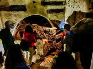 Rome: Guided Roman Catacombs Tour with Transfers - San Domitilla at 16 Meters Down: What You’ll See in the 1-Hour Underground Tour