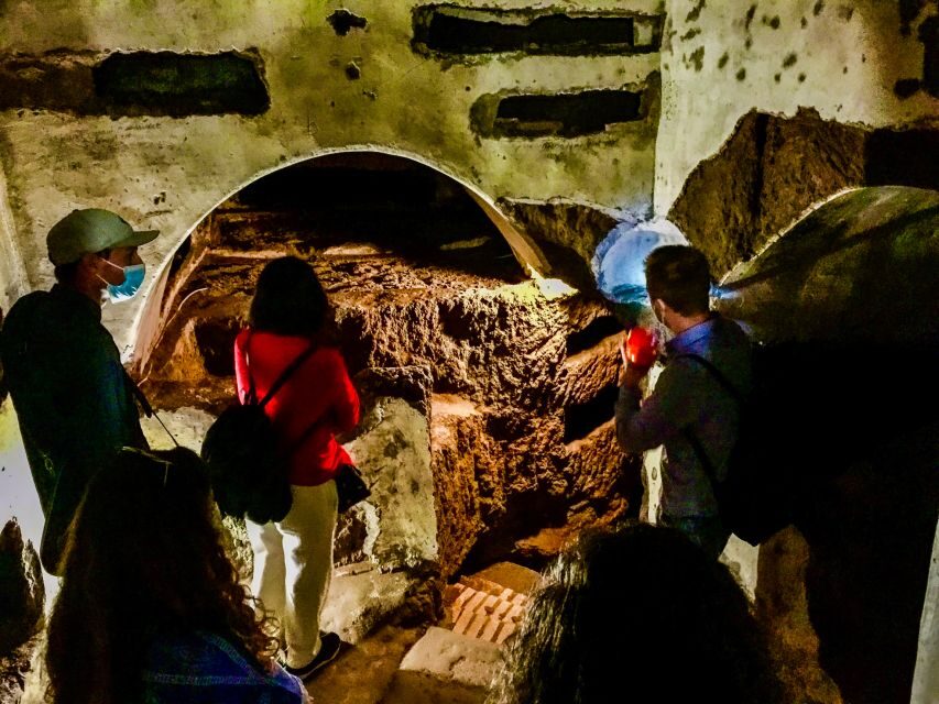 Rome: Guided Roman Catacombs Tour with Transfers - San Domitilla at 16 Meters Down: What You’ll See in the 1-Hour Underground Tour