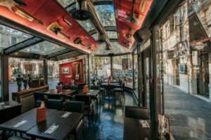 Rome: Hard Rock Cafe Experience - Getting There Fast: Via Vittorio Veneto + the Barberini Metro Stop