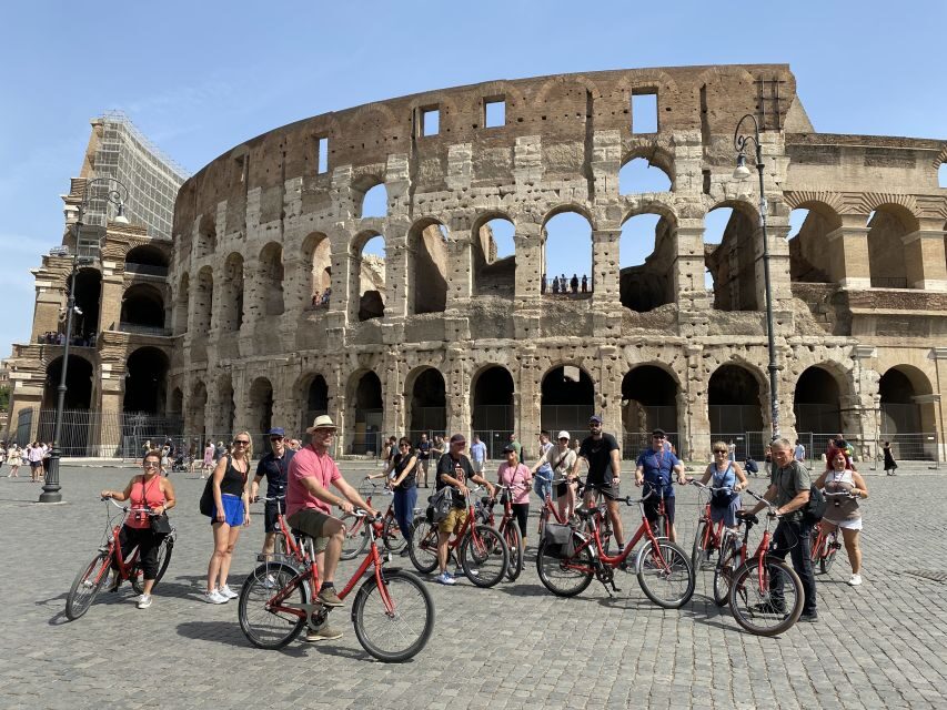Rome: Highlights Bike Tour - The Pantheon stop: when classic design hits you fast