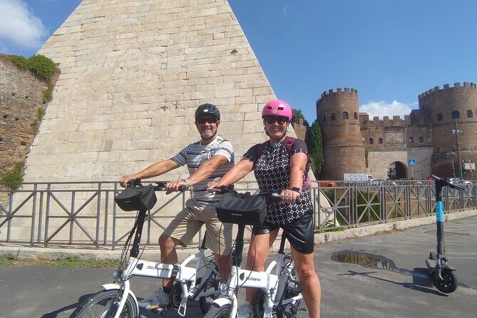 Rome Highlights by E-Bicycle Small group - Stop 5: Passing through Circus Maximus, ancient Rome’s stadium scale