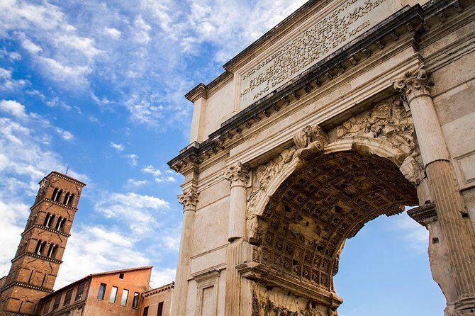 Rome in a Day Tour with Vatican, Colosseum and Historic Center - Sistine Chapel: how the tour gets you to look up