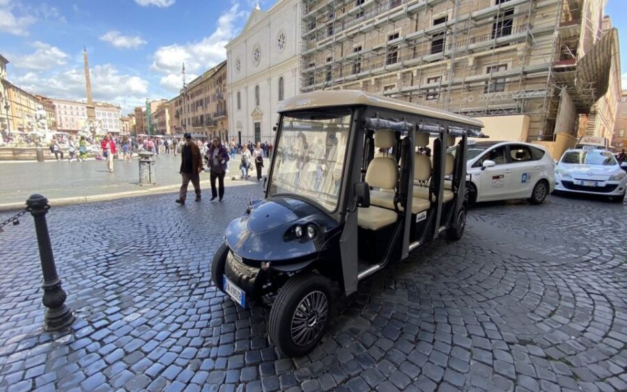 Rome: Night Tour of the City by Golf Cart (Private option) - The Pantheon stop and Piazza Navona: street-level time for photos