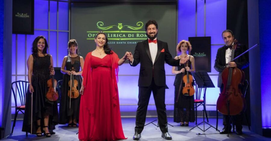 Rome: Opera Concert at Palazzo Poli - Fontana di Trevi - Art exhibitions inside Palazzo Poli (included)