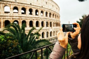 Rome Private Tour: Highlights and Hidden Gems - Piazza Navona and Campo de’ Fiori: squares made for lingering