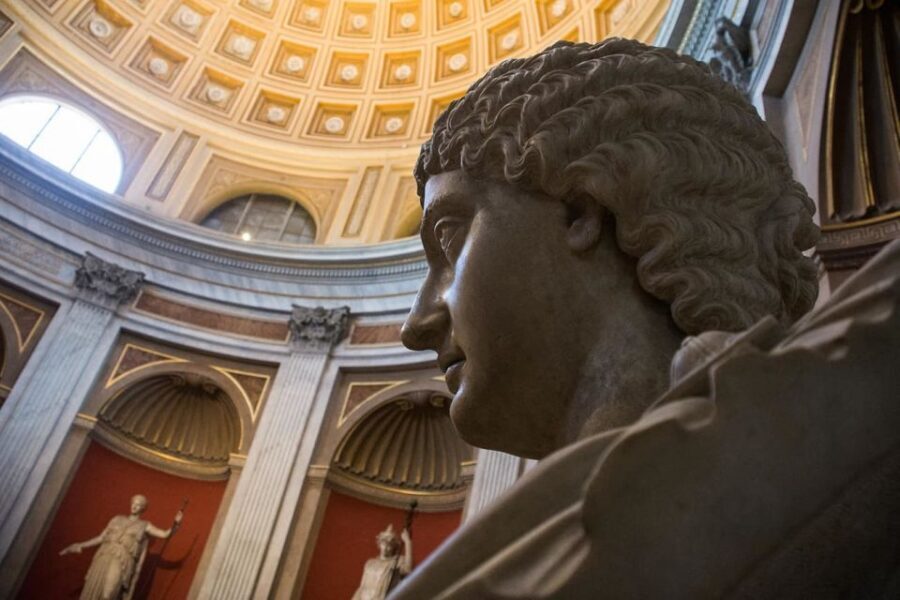 Rome: Skip the line Vatican Museums & Sistine Chapel Tour - Guides and group size: what the best tours really do