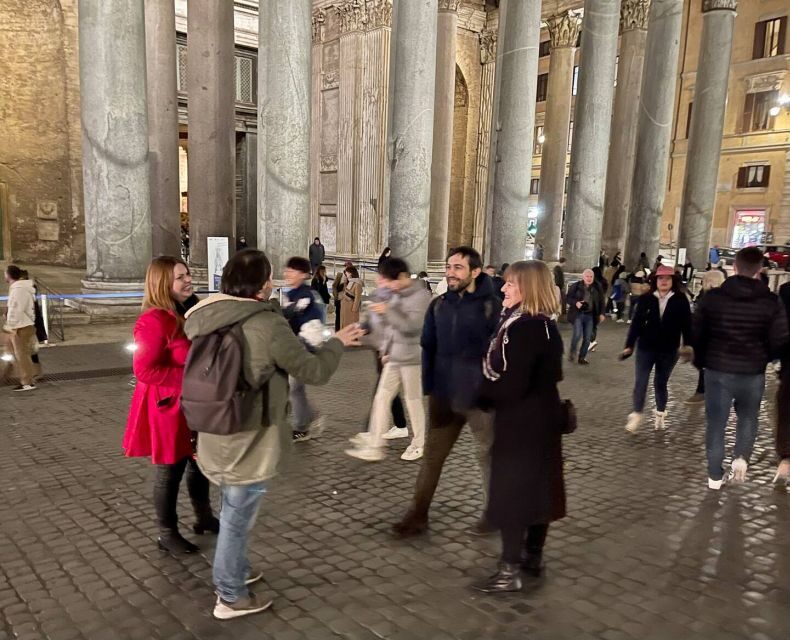 Rome: Spanish Steps, Trevi, Navona and Pantheon Sunset Tour - Group size, guide style, and the small extras that make it feel human