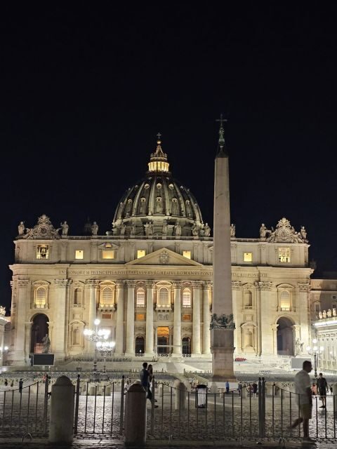 Rome: St. Peter's Basilica, Dome, and Vatican Grottoes Tour - Michelangelo’s La Pietà: Why People Line Up for This