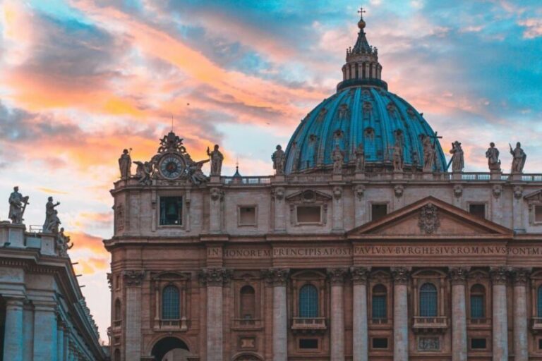 Rome: St. Peter's Basilica Express Guided Tour - St. Peter’s Square: Vatican City context in the first minutes