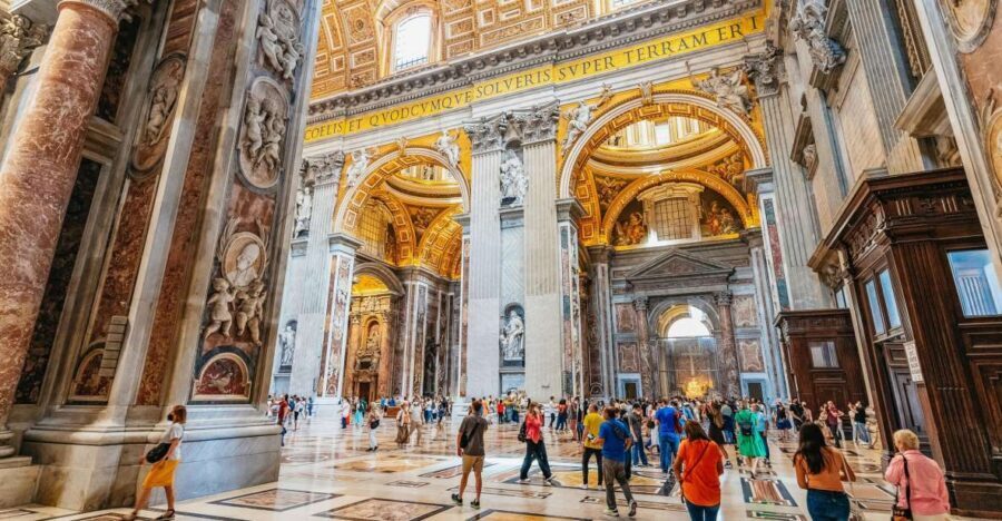 Rome: St. Peter's Basilica, Square and Grottoes Guided Tour - Where the tour starts: Mondo Cattolico and the first “check-in” moment
