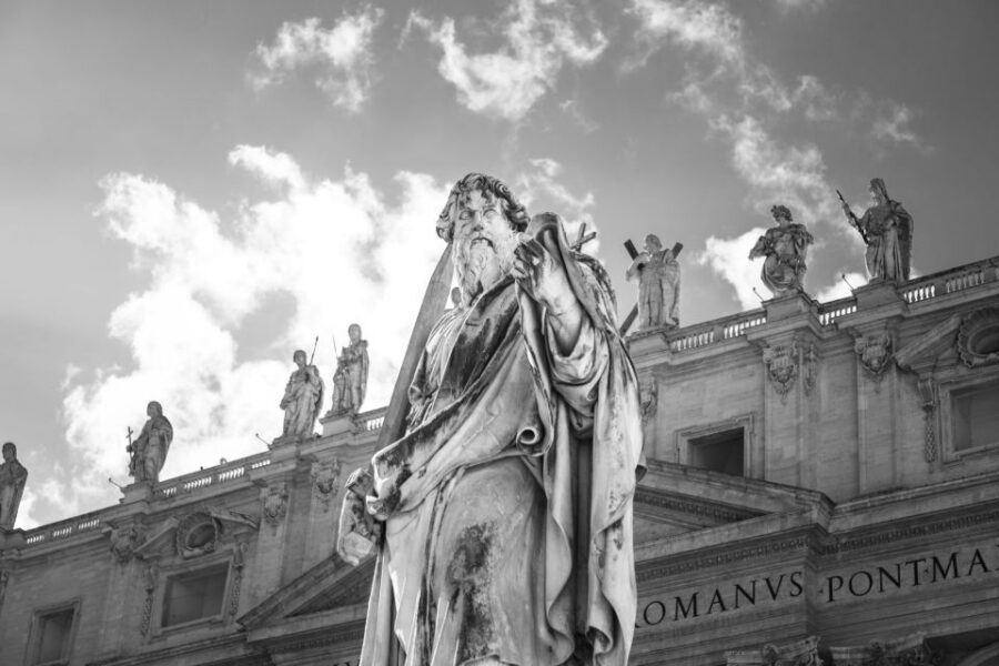 Rome: St. Peter’s Basilica Tour with Vatican Grottoes - Who should book this tour (and who might not)