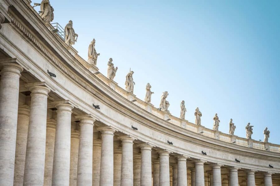 Rome: St. Peter’s Basilica Tour with Vatican Grottoes - The Vatican Grottoes: St. Peter and papal burials underground