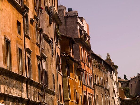Rome Street Food Tour with Local Guide - First stop at Campo de’ Fiori: your Rome “food compass”