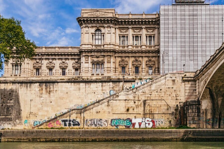 Rome: Tiber River Urban Rafting Tour with Roman Pizza - Tiber Island: A Short Guided Reset With History-Lite