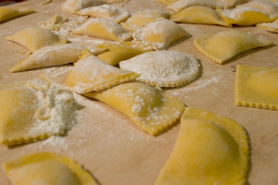 Rome: Traditional Pasta Making Class with Wine & Gelato - Best For: Who Should Book This Pasta Class