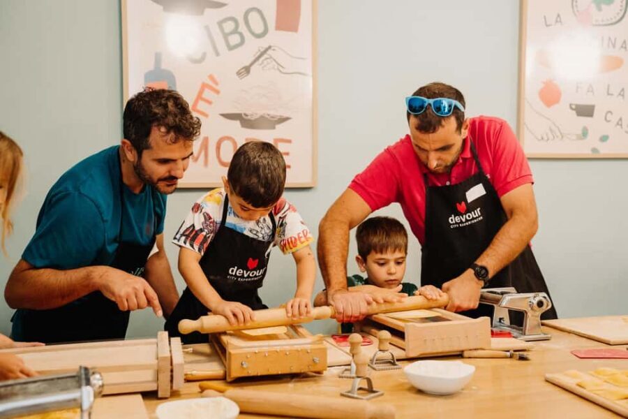 Rome: Traditional Pasta Making Class with Wine & Gelato - The Aperitivo Warm-Up: Prosecco, Cheese, and Cured Meats