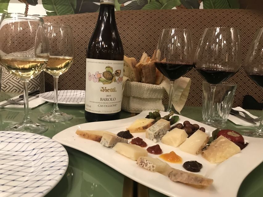 Rome: Trastevere Guided Food and Wine Tour with 20+ Tastings - Trapizzino start at Piazza Trilussa: build your own Roman favorite