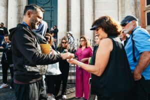 Rome: Trevi Fountain and Underground Guided Tour - Surface time at Trevi Fountain: art, myths, and practical viewing